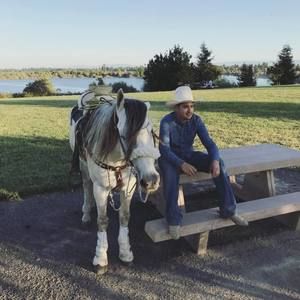 Meet your Posher, Miguel